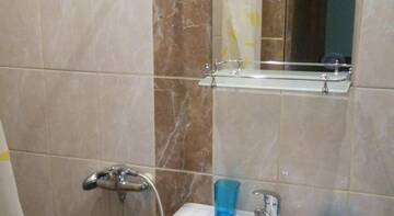 Фото номера Четырехместный номер с балконом Гостевой дом Guesthouse Bagyra г. Вардане 21