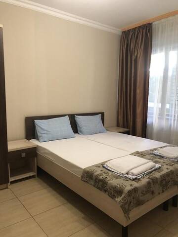 Фото номера Стандартный семейный номер Гостевой дом Mini Hotel Beliy Parus г. Вардане 3